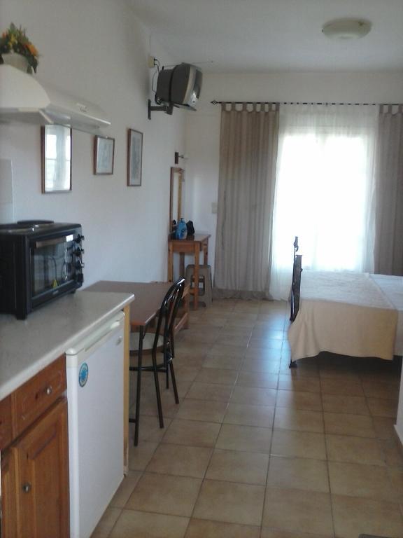 Athineos Apartments Kommeno  Bagian luar foto