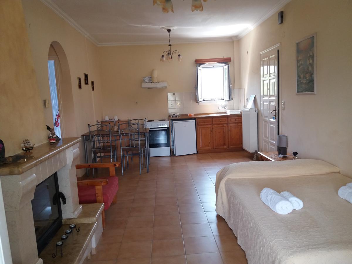 Athineos Apartments Kommeno  Bagian luar foto